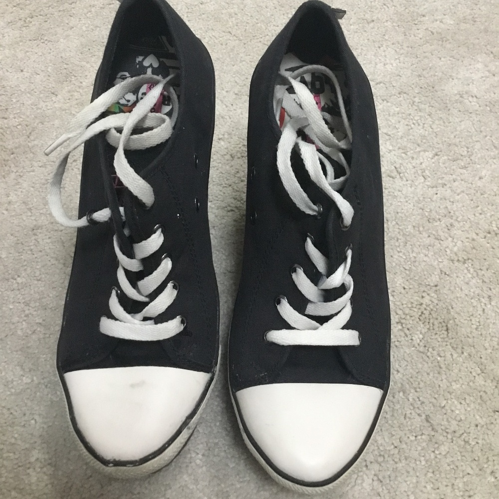 Rock & Candy Black Platform Y2K Sneakers Sz 9 $115 Great Condition Stylish